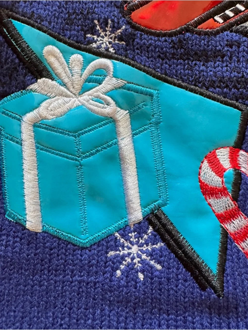 Blizzard Bay Ugly Christmas Sweater XL Santa Reindeer Car 3D Applique